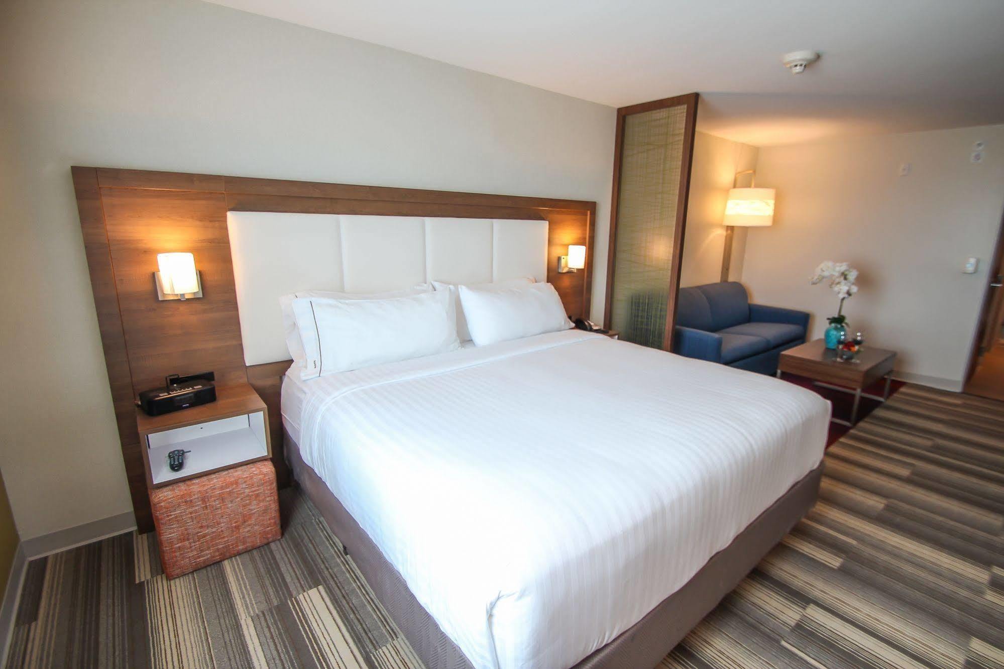 Holiday Inn Express Charlotte Southeast - Matthews By Ihg Exterior foto